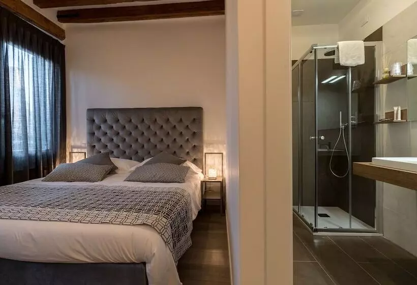 پانسیون La Loggia Della Luna