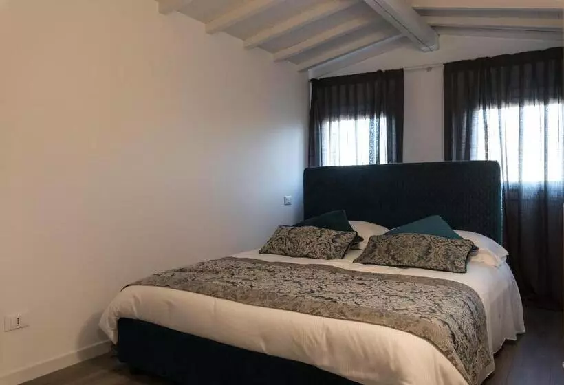 پانسیون La Loggia Della Luna