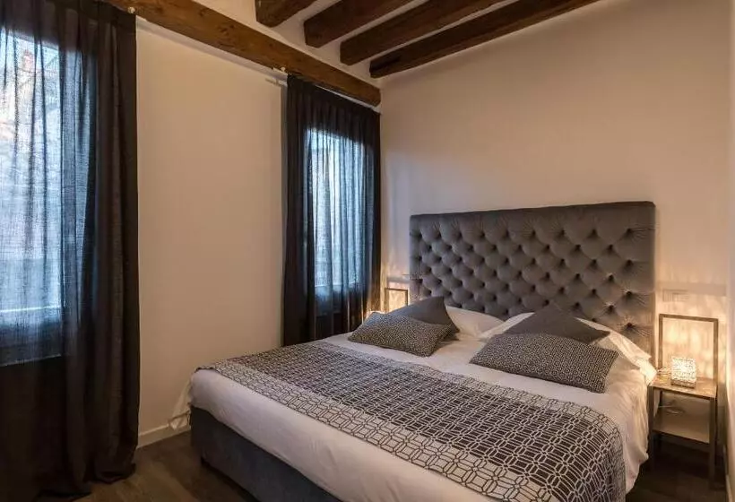 پانسیون La Loggia Della Luna