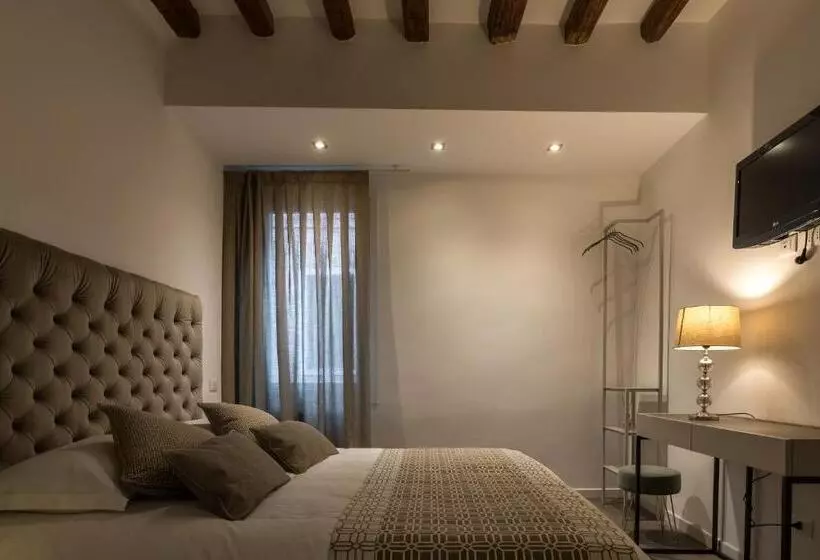 پانسیون La Loggia Della Luna