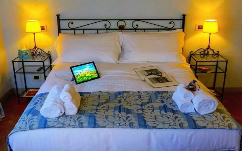 Aamiaismajoitus (B&B) Palazzo Mari