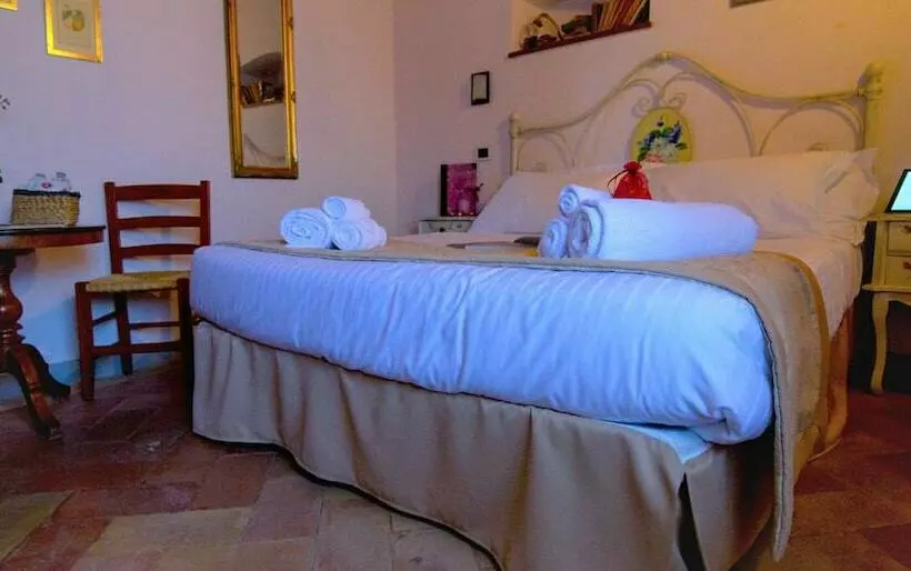 Aamiaismajoitus (B&B) Palazzo Mari