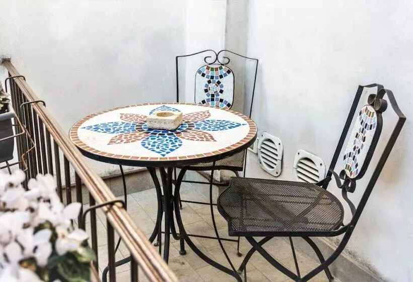 Aamiaismajoitus (B&B) Palazzo Mari