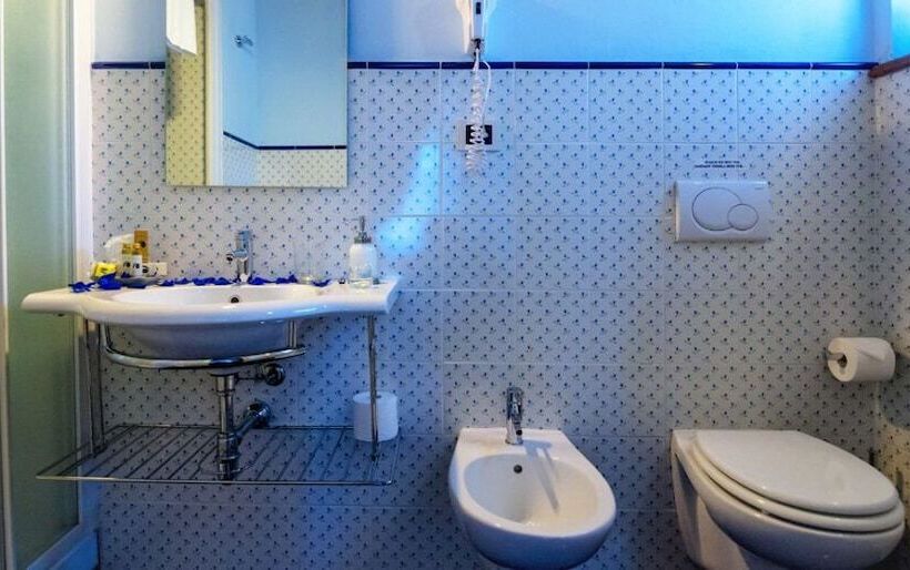 مبيت وإفطار Palazzo Mari