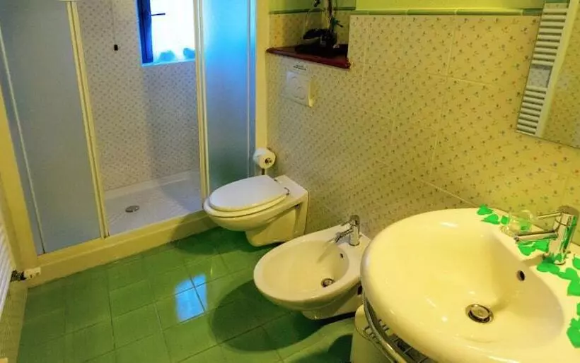 Aamiaismajoitus (B&B) Palazzo Mari