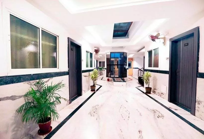 Fabhotel Ct Palace New Market