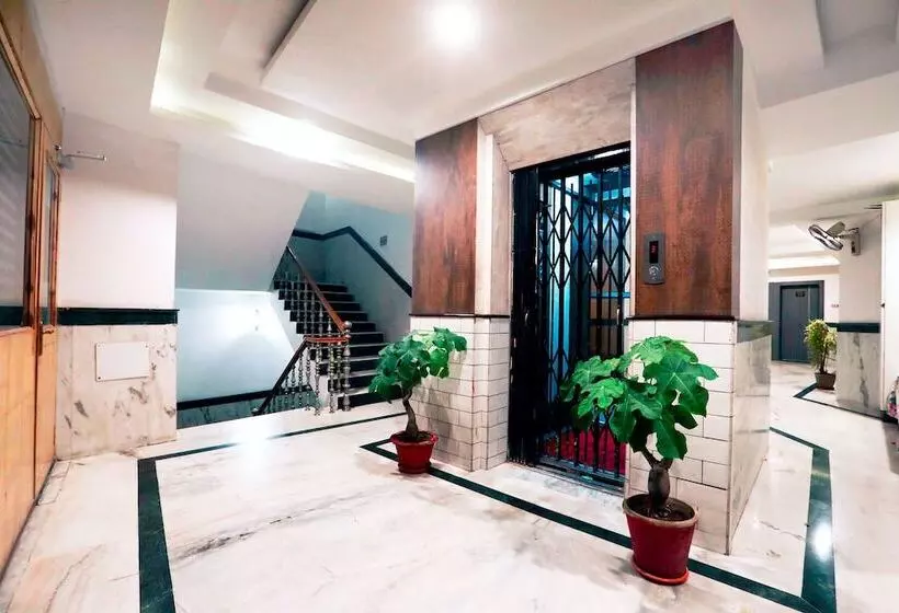 Fabhotel Ct Palace New Market