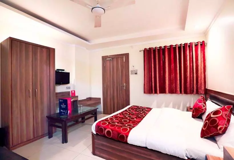 Fabhotel Ct Palace New Market