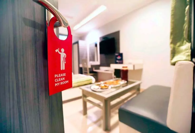 Fabhotel Ct Palace New Market