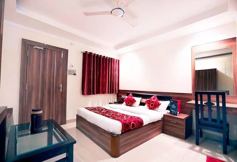 Fabhotel Ct Palace New Market