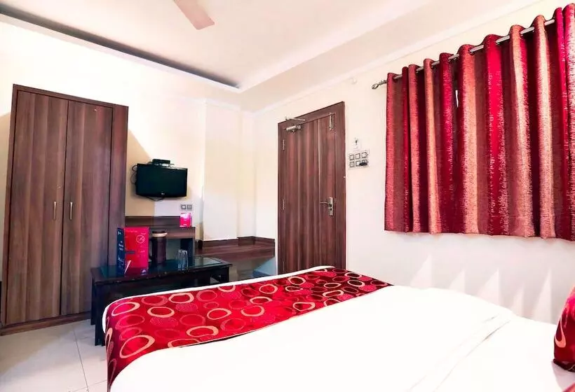 Fabhotel Ct Palace New Market