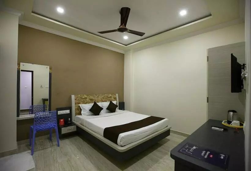 هتل Bouvana Residency