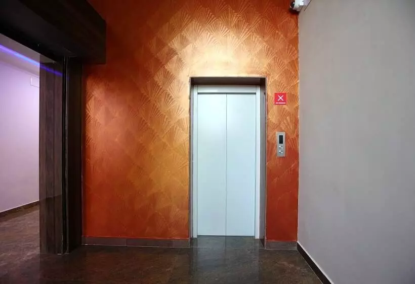 هتل Bouvana Residency