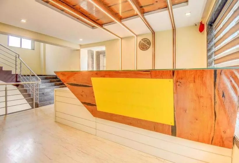 هتل Deepali Executive