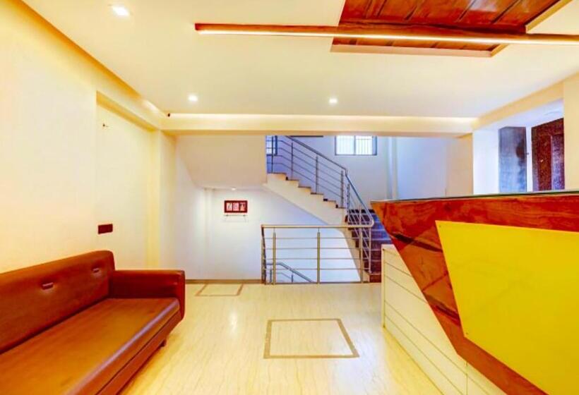 هتل Deepali Executive