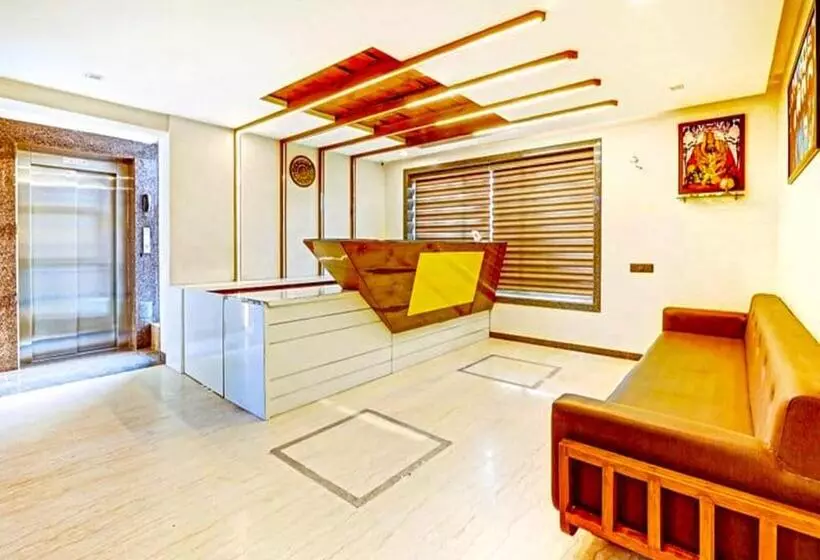 هتل Deepali Executive