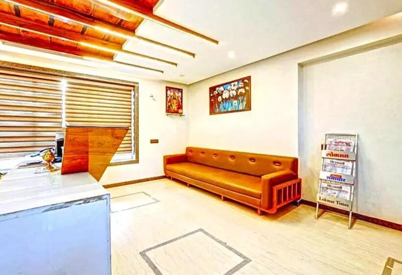 هتل Deepali Executive