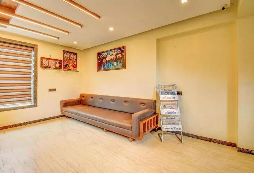 هتل Deepali Executive