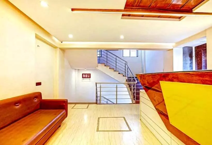 هتل Deepali Executive