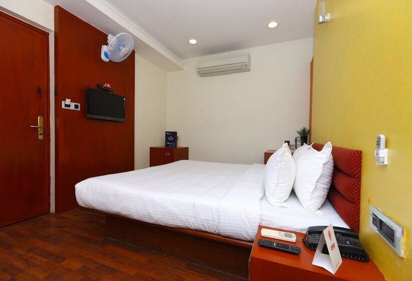 ホテル Flagship 479 By Oyo Rooms