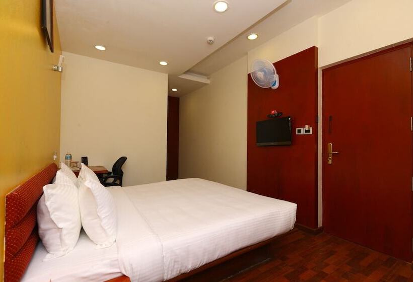 ホテル Flagship 479 By Oyo Rooms