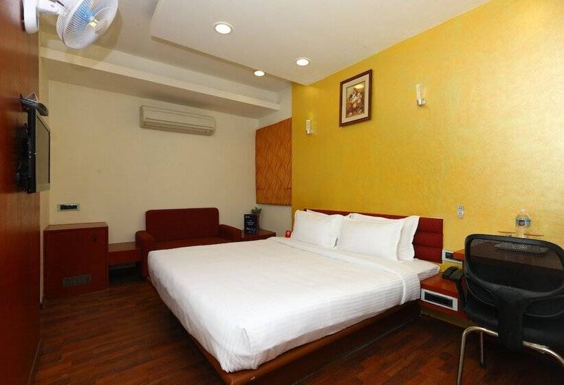 ホテル Flagship 479 By Oyo Rooms