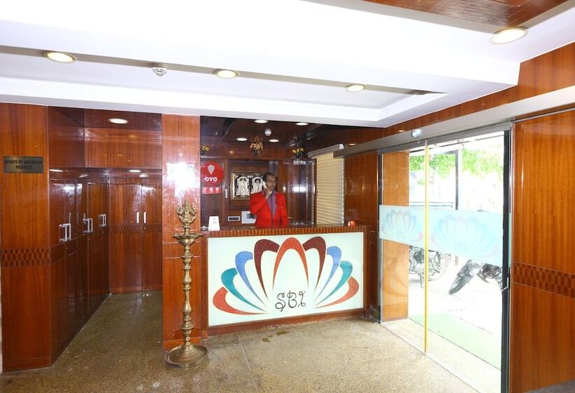 ホテル Flagship 479 By Oyo Rooms