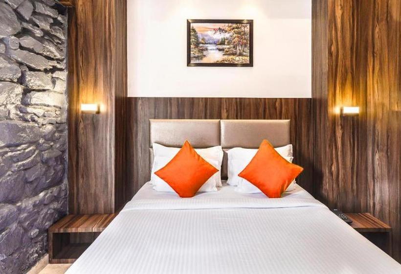 Hotel Sea Grand Colaba