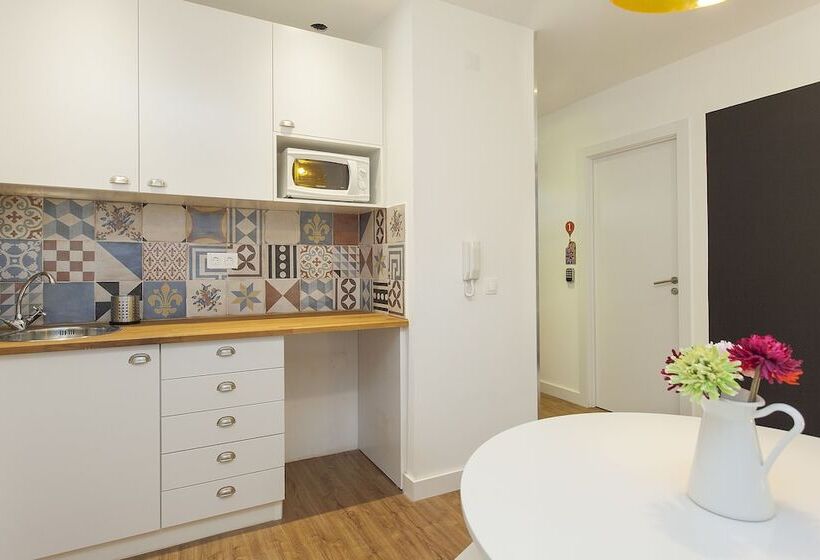 Pension Lisbon Old Town Guest House