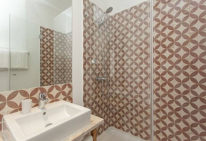 Pension Lisbon Old Town Guest House