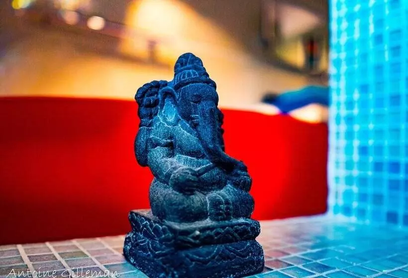 Aamiaismajoitus (B&B) La Petite Bruyere De Renaix