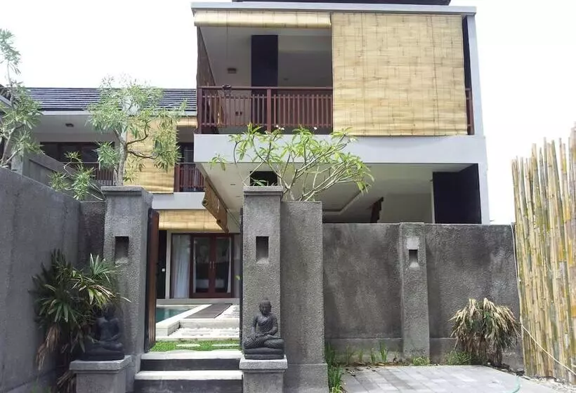 ベッドアンドブレックファースト Villa Kalma Canggu