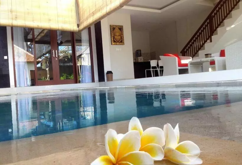 ベッドアンドブレックファースト Villa Kalma Canggu