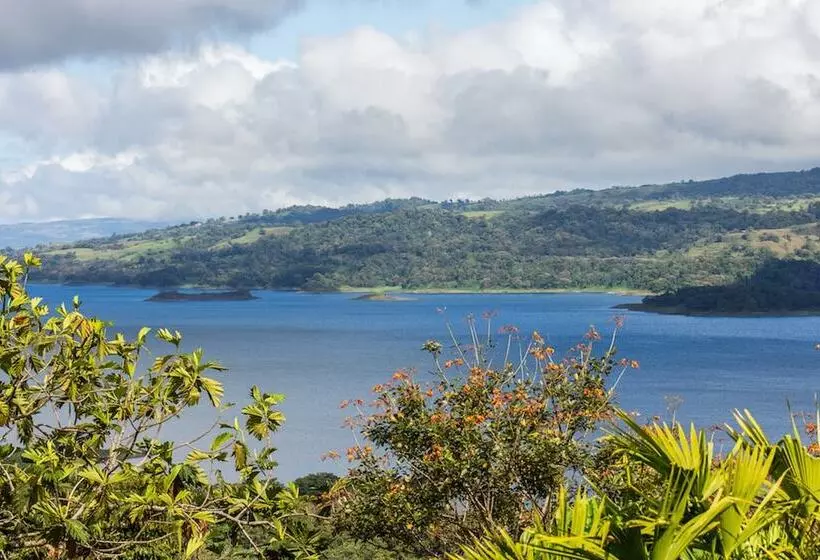 ホテル Arenal Garden Lodge