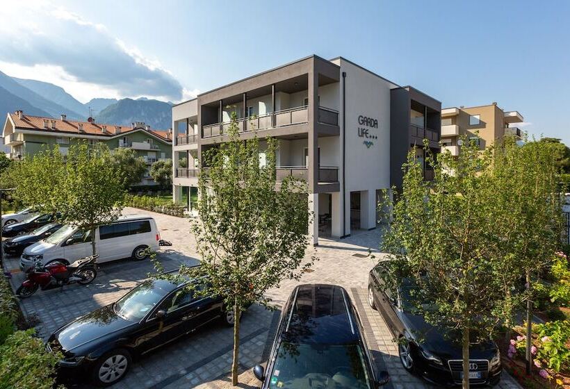 בית מלון כפרי Garda Life