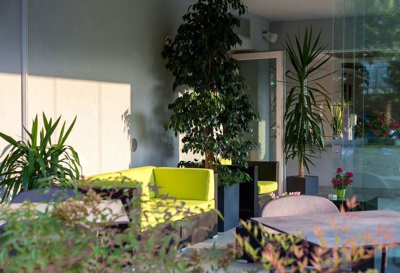 בית מלון כפרי Garda Life