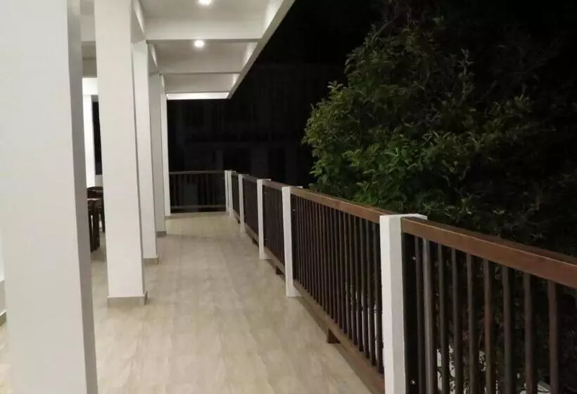 ホテル Sailors Mirissa