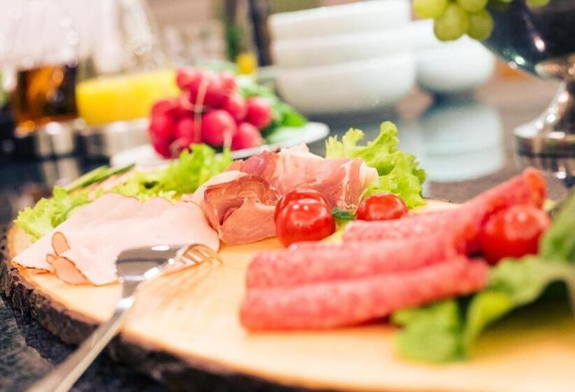 Sky Hotel Cloppenburg