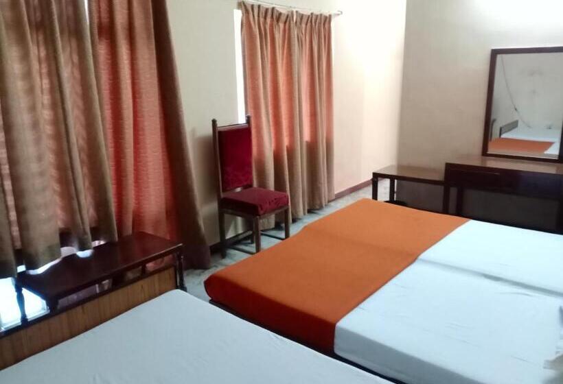 هتل Soorya International