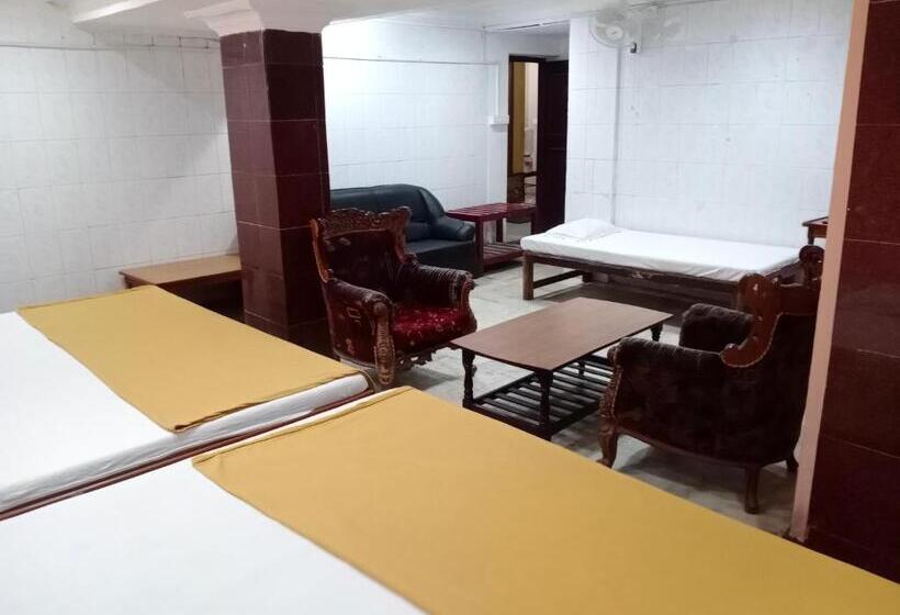 هتل Soorya International