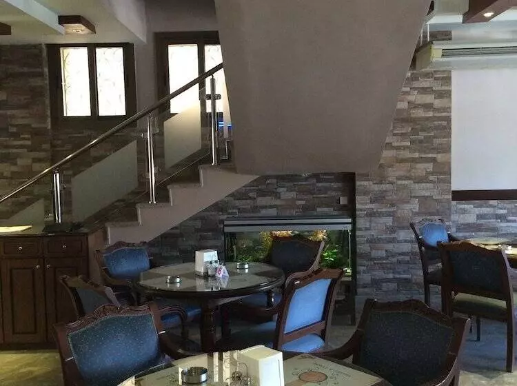 Muomen Hotel Suites