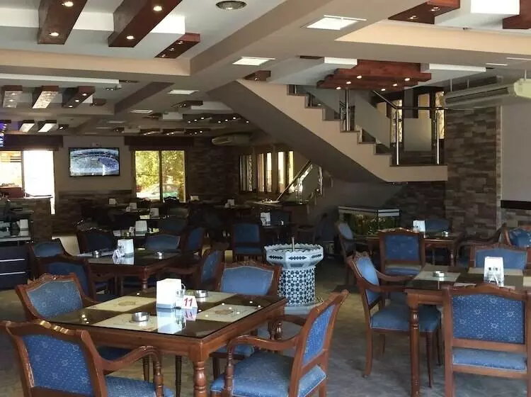 Muomen Hotel Suites