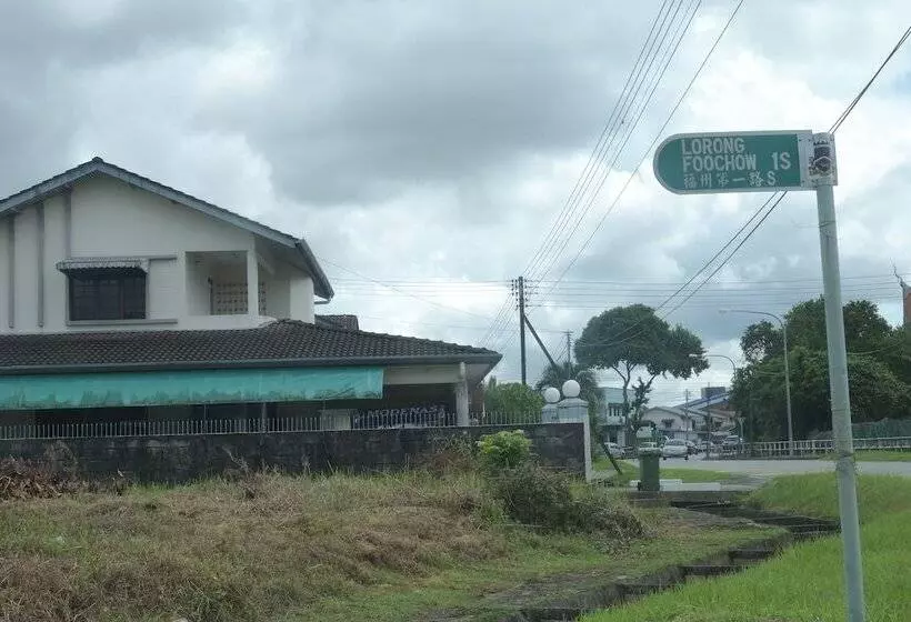 پانسیون Natol Villa  London