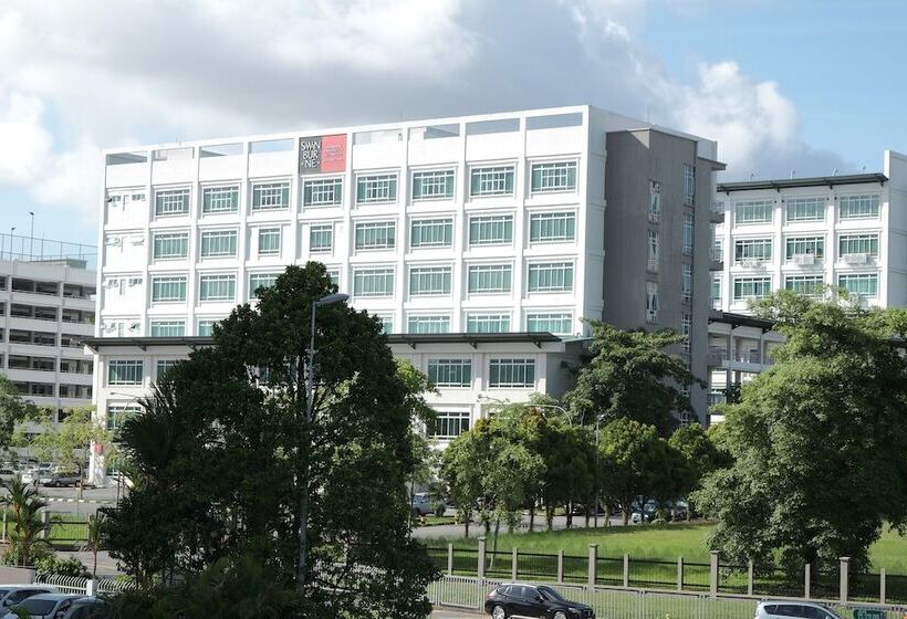 پانسیون Natol Villa  London