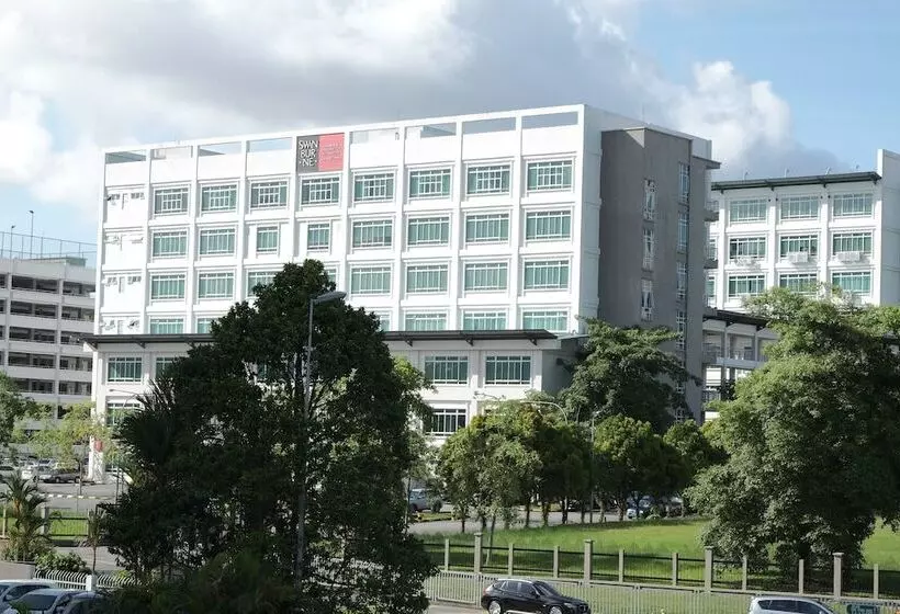 پانسیون Natol Villa  London