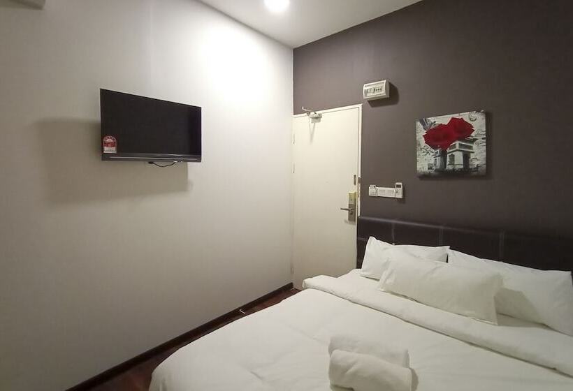 پانسیون Natol Villa  London