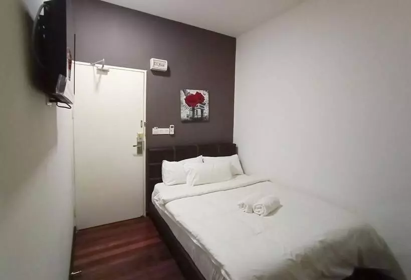 پانسیون Natol Villa  London