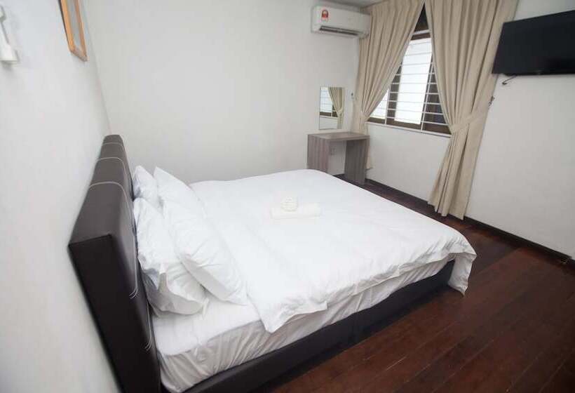 پانسیون Natol Villa  London