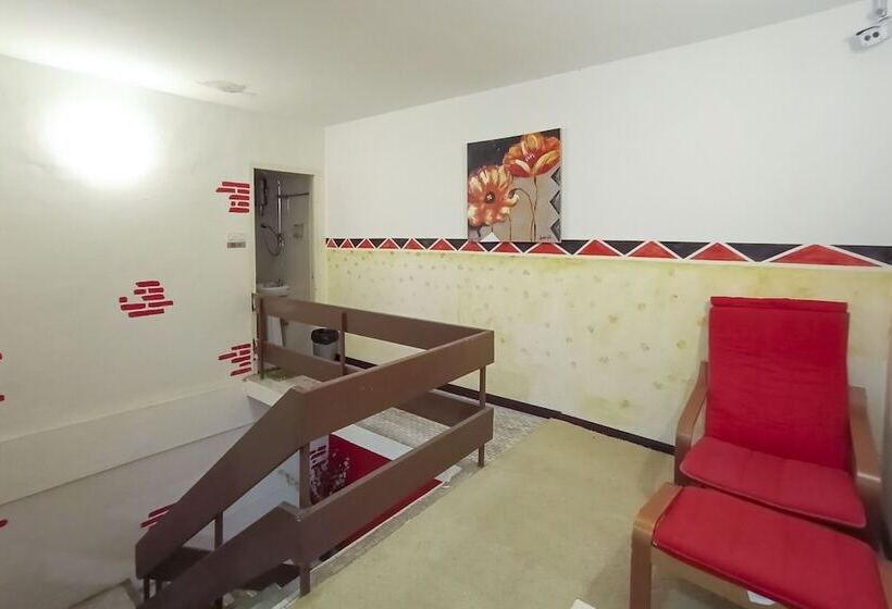 پانسیون Natol Villa  London