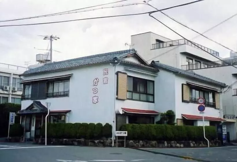 Ryokan Minshuku Katsuya